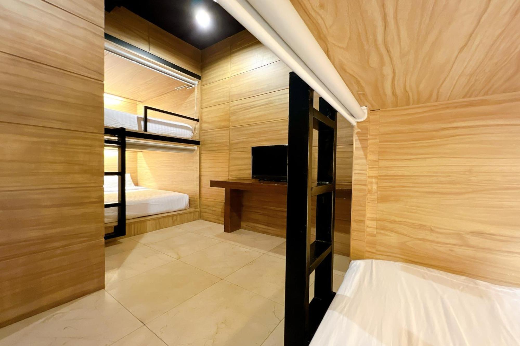 The Bedrooms Asrama *